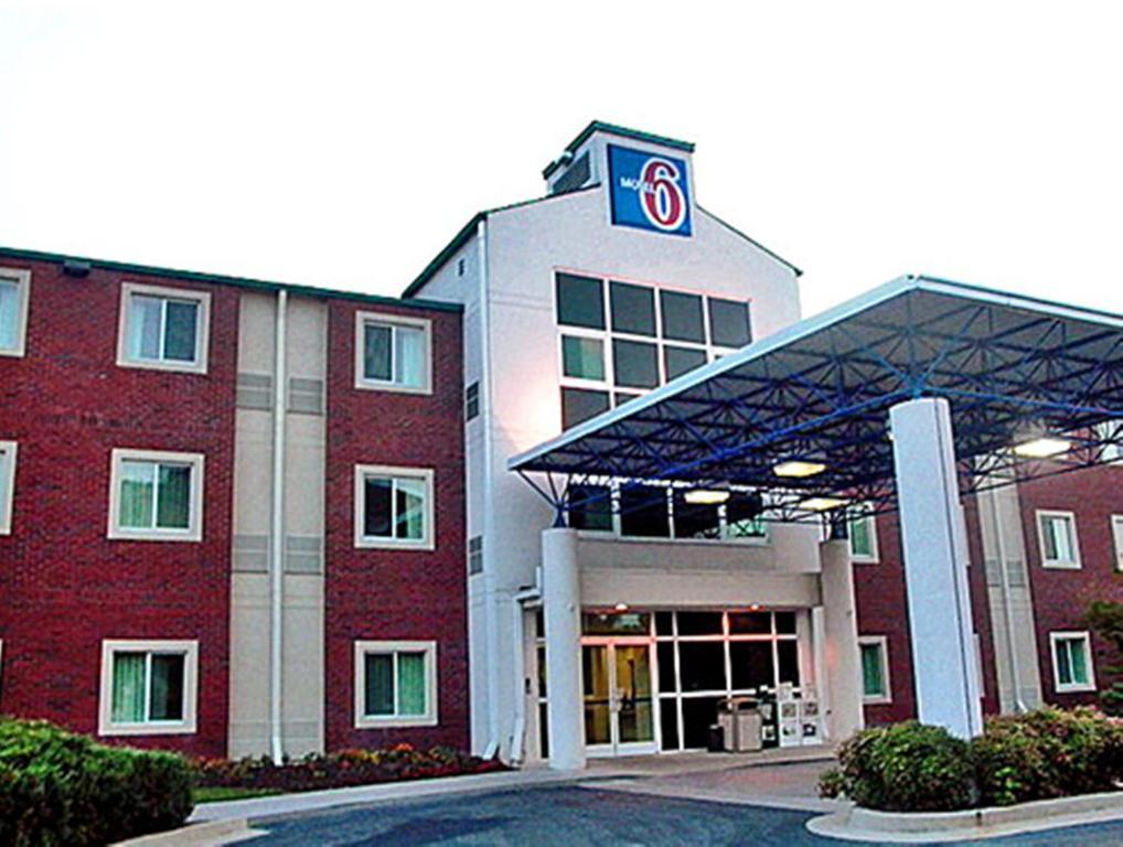 Motel 6-Newport, Tn Exteriör bild